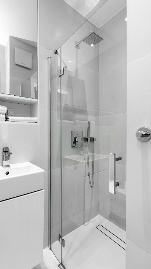 Sopocka Rezydencja I 12 Min Plaza I Zamkniete Osiedle - Comfy Apartments ソポト エクステリア 写真